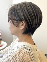 アイドットプラス オオサカ 心斎橋 難波(i.+OSAKA)&nbsp;白髪を味方に！アンブレラカラー×大人女性ショート