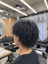 エース(ACES)&nbsp;襟足ありスパイキーショートパーマ束感アップバングツーブロック