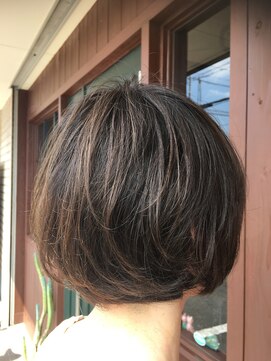 ヘアーエヌプラス (HAIR N+) N+質感カットで柔らかいマッシュ系ボブ　イメチェン