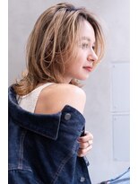 ケイト(kate)&nbsp;[kate] 大宮　ハイトーンベージュ×束感ウルフ