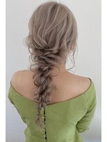 ロルド シェリ(Rold Cheri)&nbsp;ホワイトベージュ編みおろしアレンジ【Rold 加藤】