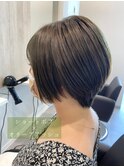 ショートボブ×オリーブアッシュ