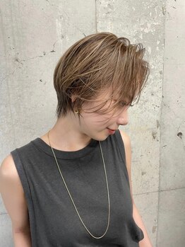 アイナ(AINA)の写真/大人上品なカラーで美をグレードアップ☆オフィスシーンやプライベートでも好印象♪仕上がり満足度◎