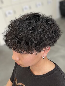 バース バイ ハピネス(BIRTH by happiness) 波巻きパーマ/マッシュ/シルエット/束感