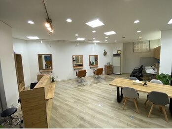 カーム(calm)の写真/一人一人のお客様との時間を大切にしたい。そんな想いを込めた大人の為の上質サロン。居心地の良い空間に…