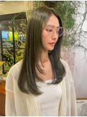 顔まわりレイヤー×オリーブグレージュカラー