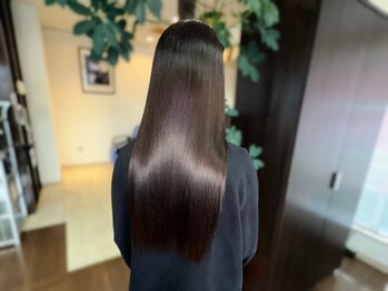 美容室ピュールの写真/【髪質改善専門店】ダメージで縮毛矯正を諦めている方必見《ウルトワトリートメント》で憧れの自然な艶髪に