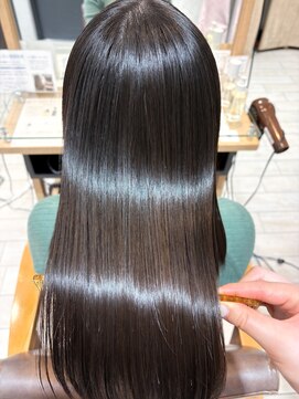 プラグ バイ ネオリーブ(plug by neolive) チェリーブラウン×髪質改善[髪質改善/縮毛矯正/韓国]A