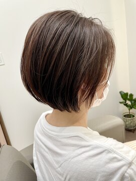 アプレッジ(PLEDGE) 【山科】ナチュラルショート×レイヤーショート前髪あり【中村】