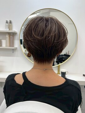 アルトル 池袋(altru) 後ろ姿が綺麗なショート