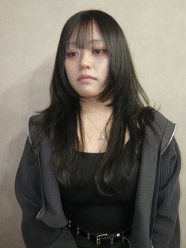 アルレン(Allen) ハッシュカット/顔周りレイヤー「宇都宮」