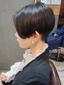 クレメント サロン ブル(Clement Salon Bull) 【松戸BULL】刈り上げショートボブ