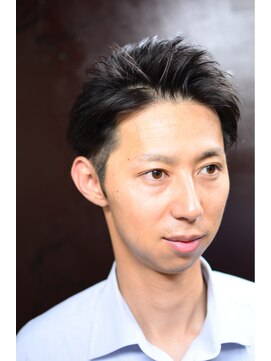 ヘアーアンドメイク ラブストラック(Hair&Make LOVESTRUCK) 大人ツーブロック