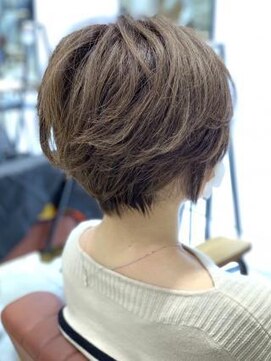 クアトログランシュ ひたちなか店(QUATRO×GranCieux) スモーキーベージュ！