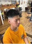 黒髪短髪フェード