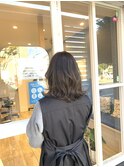 オリーブグレージュ