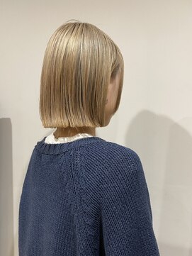 ドロシー(dorothy) ブラントボブ×ベージュ