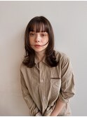 ブラウンヘアーレイヤースタイル