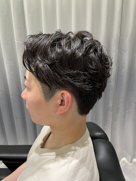 リバティシェアバーバー 銀座2nd(LIBERTY SHARE BARBER) 大人カジュアルセンターパート