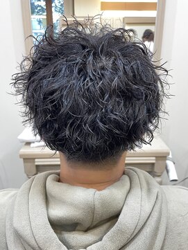 アルターリール(aL ter Rire) アッシュブラック/カルマパーマ/ベリーショート/鎌取/中村郁未