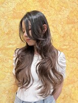 ソフ(soph) スモーキーベビーピンク小顔つやつや耳掛けレイヤーロング