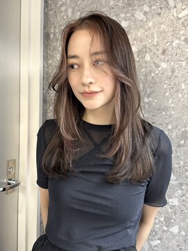 サンク 原宿 表参道(cinq) インナーカラーボブハイトーンベージュナチュラルボブ長め30代