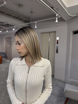 レアル 天王寺 阿倍野(REAL) 根本が伸びても気にならないシャドールーツ