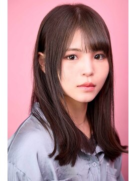 アンアタッシュ(UNE ATTACHE) ミルキーアッシュ × 外ハネボブが叶える大人可愛いスタイル