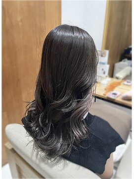 ヘアリゾート粋 リマ 銀座店(lima) インナーベージュカラー【田口春奈】