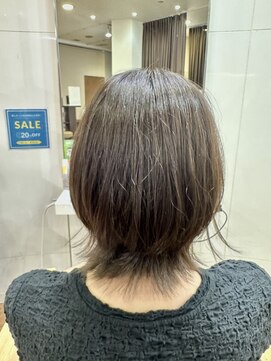 ムーア(MUA) 暗めアッシュグレー☆