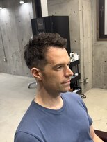 フイ 新宿3丁目(Hui) フェザーパーマ/グレーブルーカラー/刈り上げショートパンク