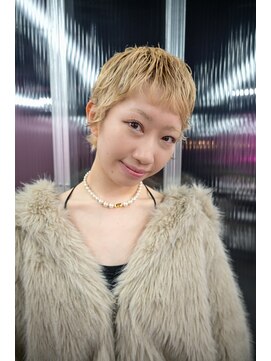 キジ(KIJI) ベリーショート/ベビーバング/ホワイトベージュ/ハイトーン