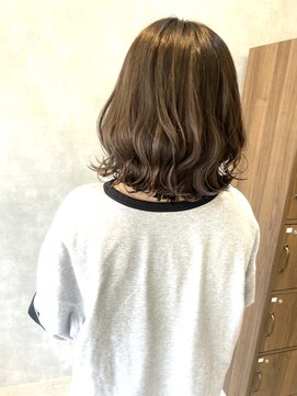 アルエ(a.r.e) グレージュ×ボブ