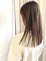 シロ(siro) ぷつっとストレートスタイル☆松井美咲季
