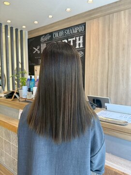 アース 三軒茶屋店(HAIR&MAKE EARTH) 落ち着いた透明感が叶うオリーブグレージュ