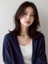 ミロアヴィタ 平尾(miroa vita)&nbsp;ミディアムレイヤー 20代 レイヤーカット 外ハネボブ 顔周り