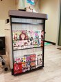 レーヴ ヘアー シエル(Reve hair ciel) 本棚が付きました！