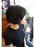 ナチュラルなクセを生かしたショートスタイルです。BELL桜新町