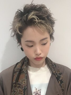 アッシュ 東戸塚店(Ash) デザインカラーショート　バングハイライト