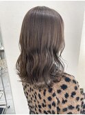 大人かわいいバレイヤージュブリーチハイライトアッシュブラウン