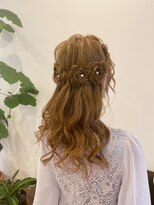 カトレア ストリート店&nbsp;カワイイがあふれるフルールハーフアップ