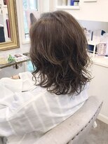 イリス はるひ野(iiris)&nbsp;のばしかけミディアムパーマ