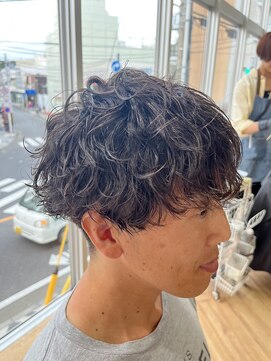 カナエ(CaNaE) 波巻きパーマ