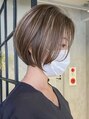エリマ 調布(elima) 白髪ぼかしハイライト×ショートカットのデザインも人気◎