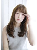 重めのナチュラルロング