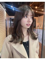 ヨウ(yeau)&nbsp;蟹江　レイヤーミディ×オリーブグレージュ