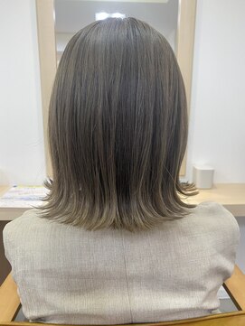 アンフレール 切りっぱなしボブ/大園芽依