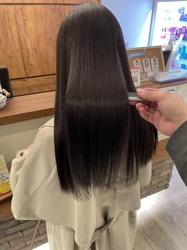 ヘアメイク シュシュ(Hair make chou chou) 髪質改善/縮毛矯正/レイヤーカット/顔周り