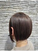 20代30代40代前下がりストレート小顔補正立体カット