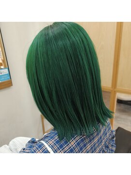 美容師 久保浦 ミドリ